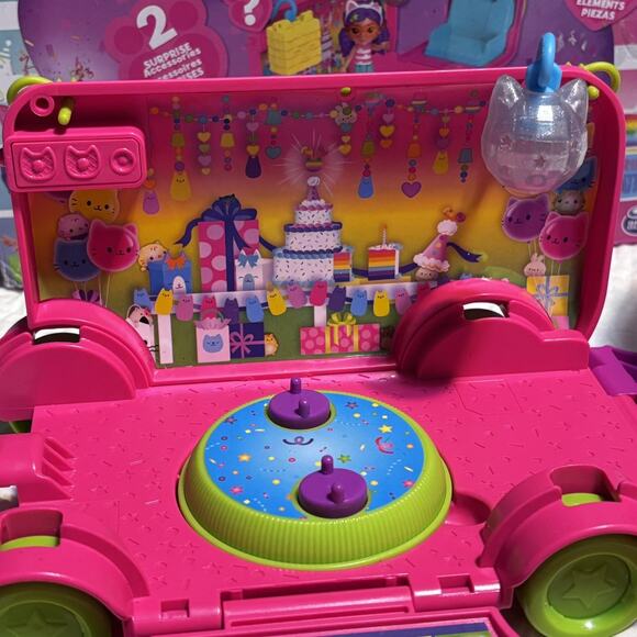 Gabby's Dollhouse Sprinkle Party Bus *****BUS ONLY****** - Picture 3 of 8